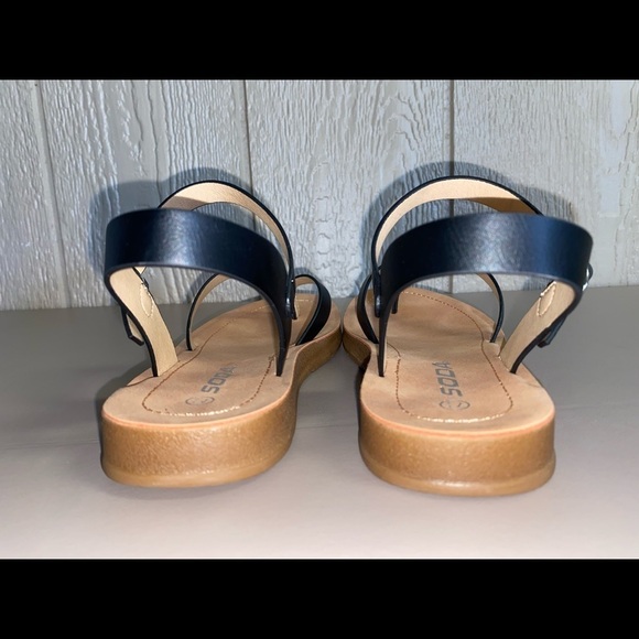 Soda brand Ryder Black sandals | multiple sizes - Picture 3 of 4